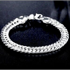 Luxurious Silver Plated Bracelet Elegant Perfect for Everyday Wear and Gift.